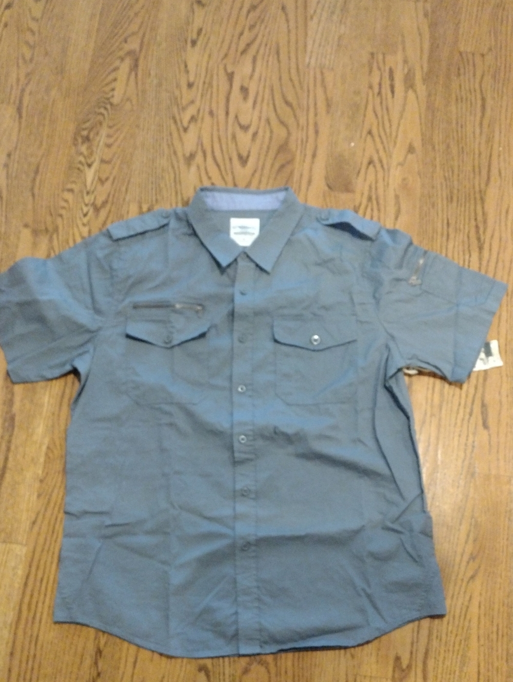 Men's rugged solid gray short-sleeve shirt Xl cotton Nwt 100% Cotton